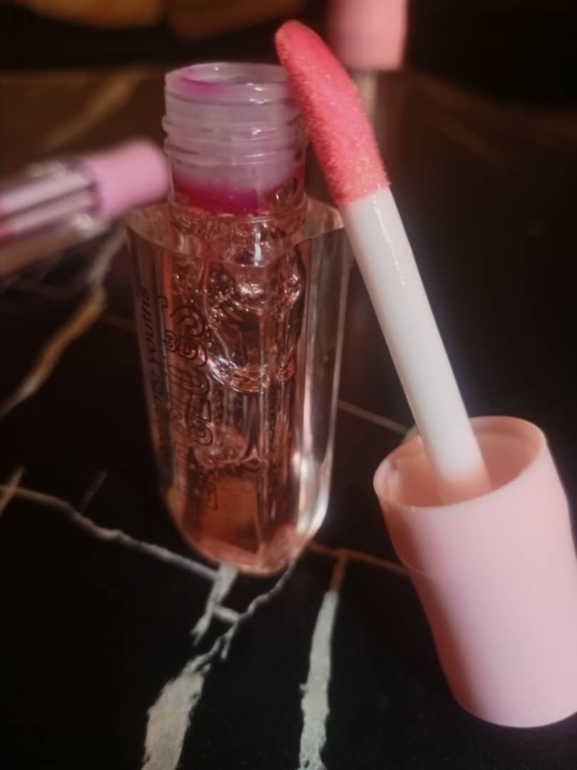 Gloss coloré parfumé