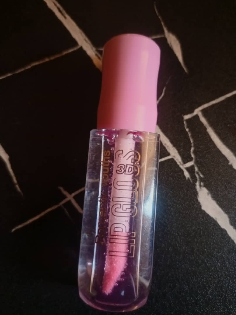 Gloss coloré parfumé